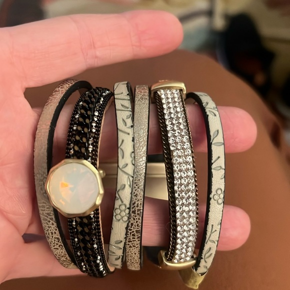 Leather Magnet Bracelet - Picture 1 of 4